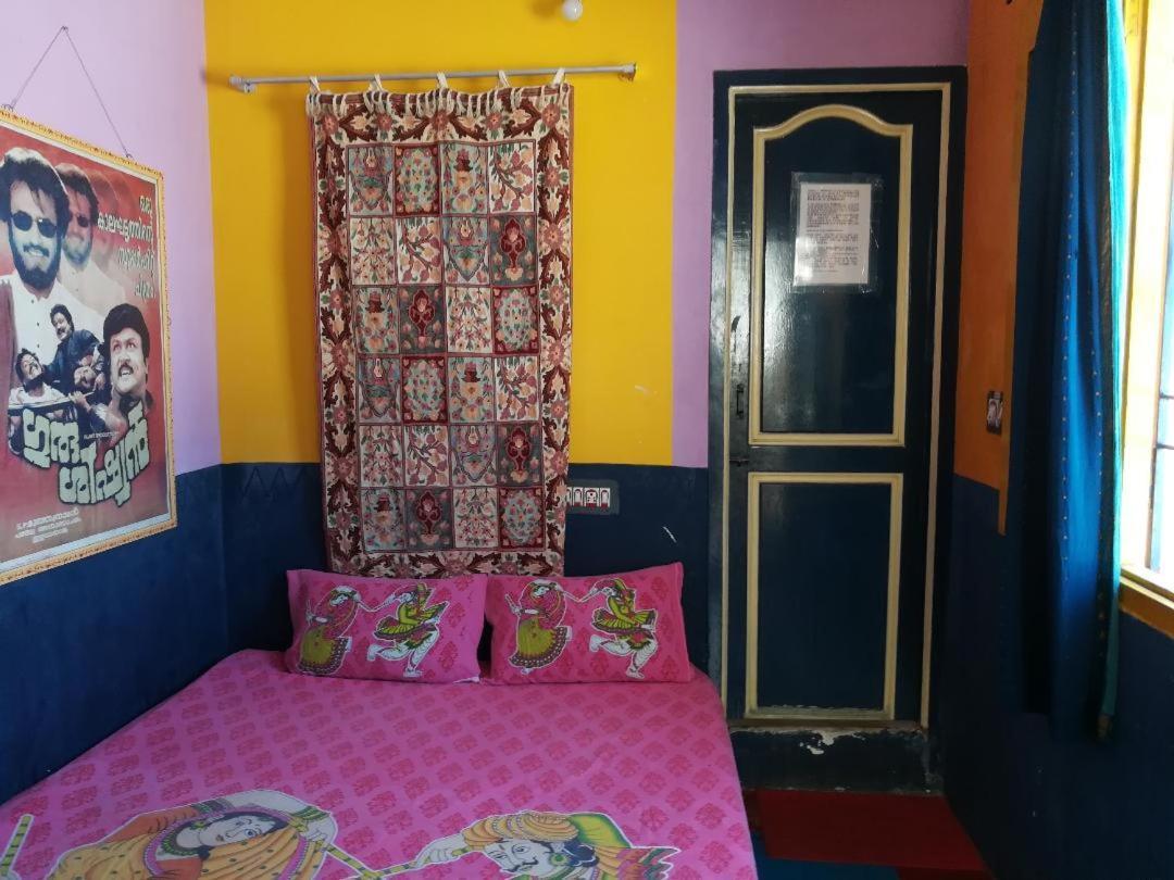 Swades Guest House Pondicherry Exterior photo